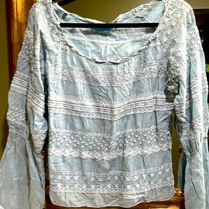 Johnny was peasant style blouse size small